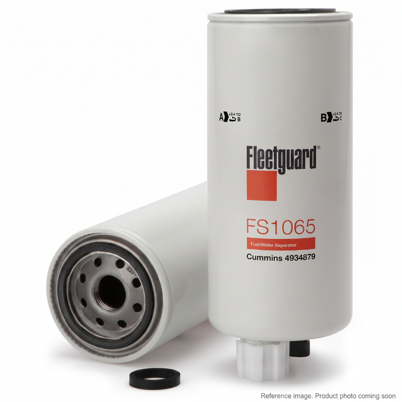 Genuine Fleetguard FS1045 spin-on fuel/water separator for diesel engines — stocked Prince George BC