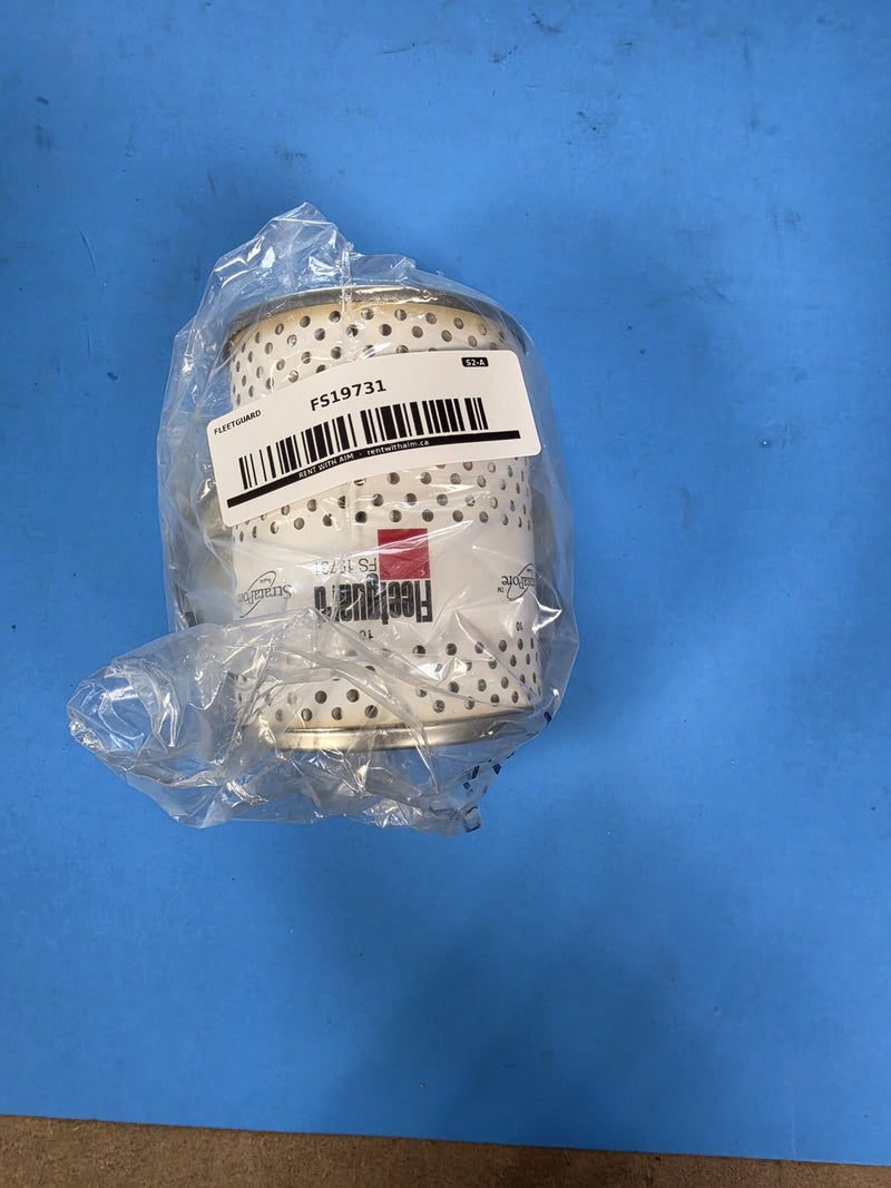 Genuine Fleetguard FS19731 StrataPore fuel water separator element printed FS 19731