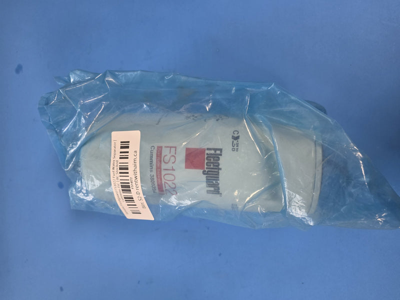 Genuine Fleetguard FS1022 fuel water separator in a blue tinted factory bag, marked Cummins 3800394, bin S2-D