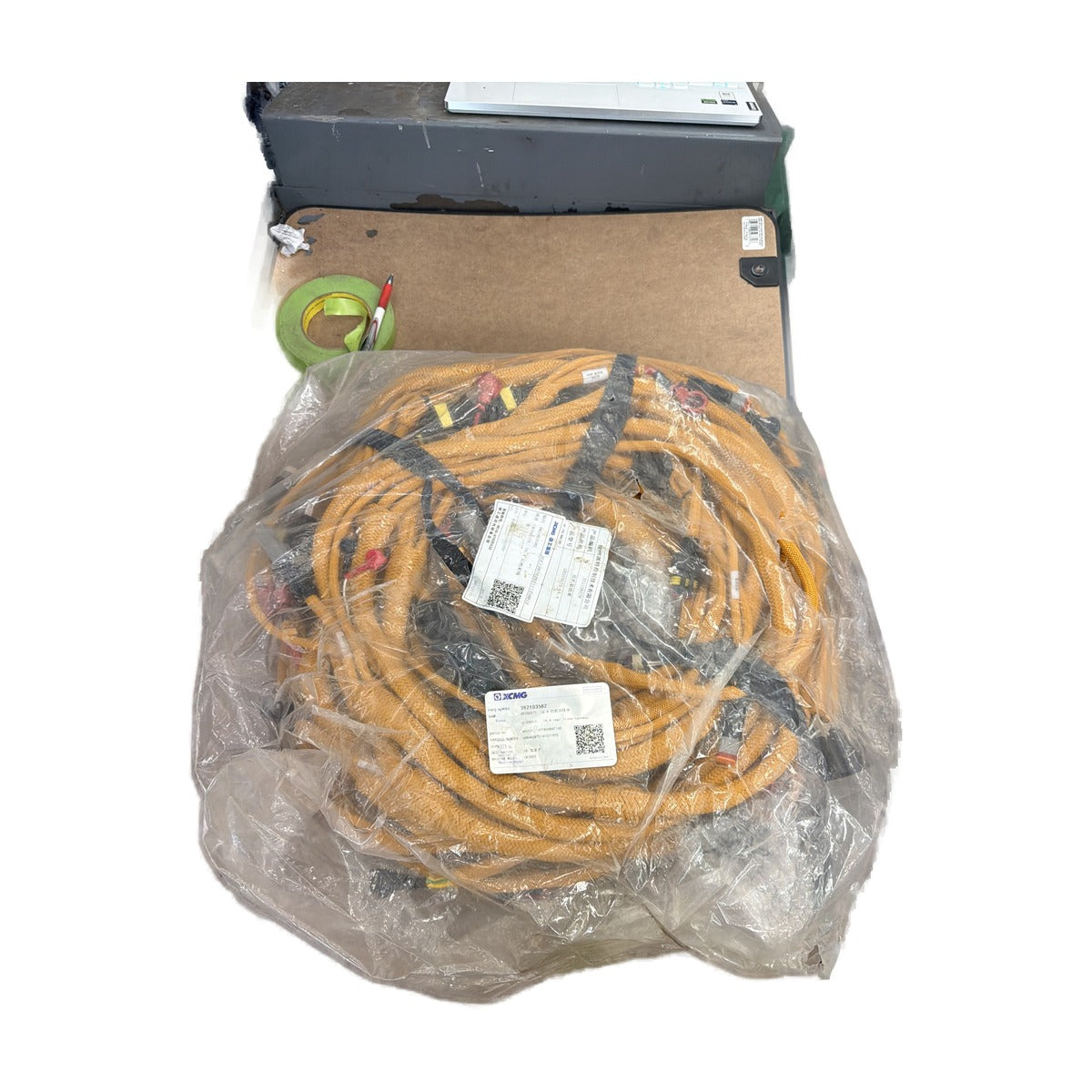 382103582 XCMG GR3505T5.16.4 Rear Frame Harness