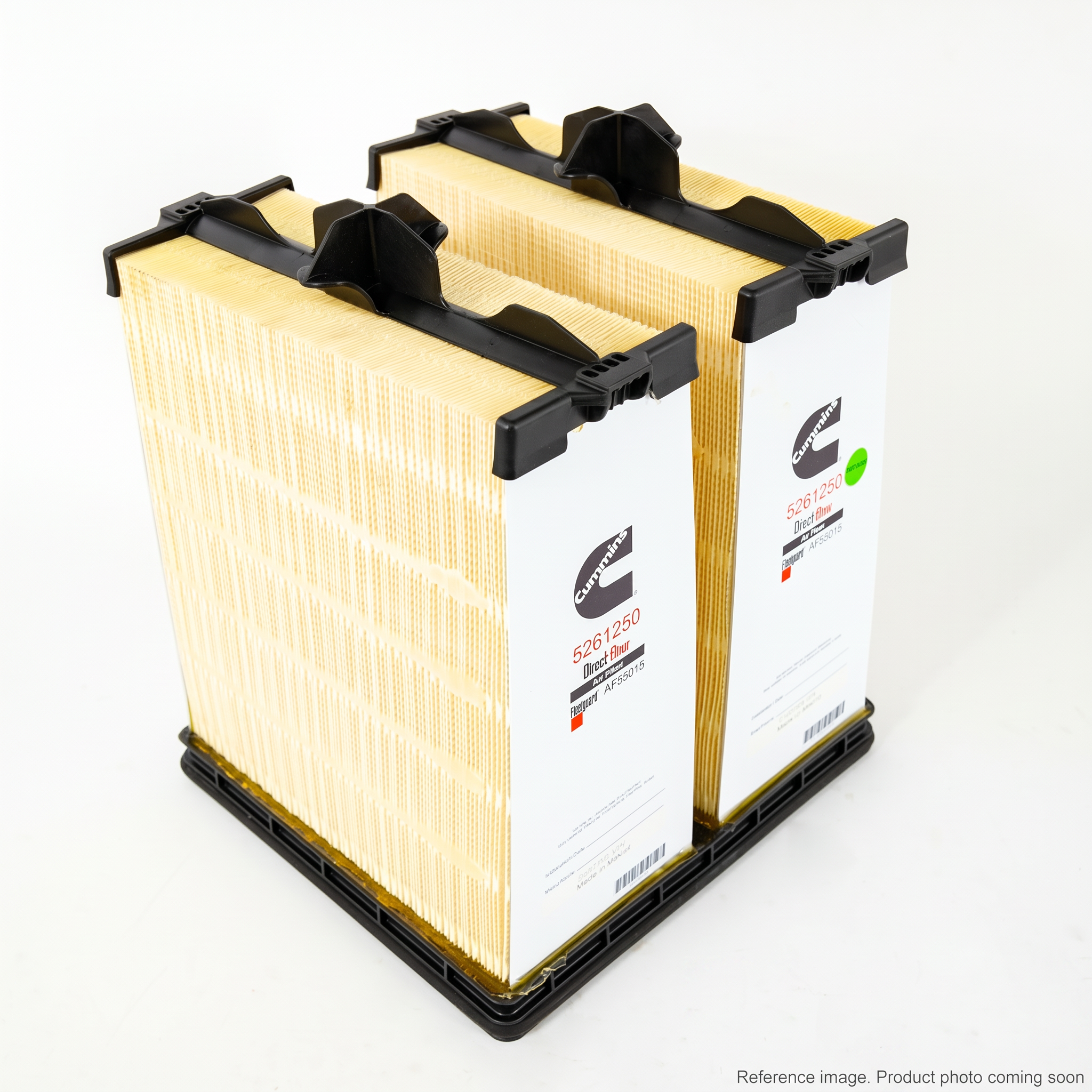 Fleetguard AF55015 Air Filter three-quarter angle product photo | stocked in BC, ships Canada-wide
